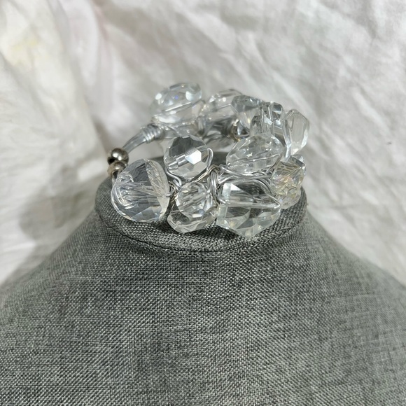 Crystal Bengal Cuff Made Using Non Tarnishing Wire & Silver Plated Bead Caps. - Picture 4 of 7